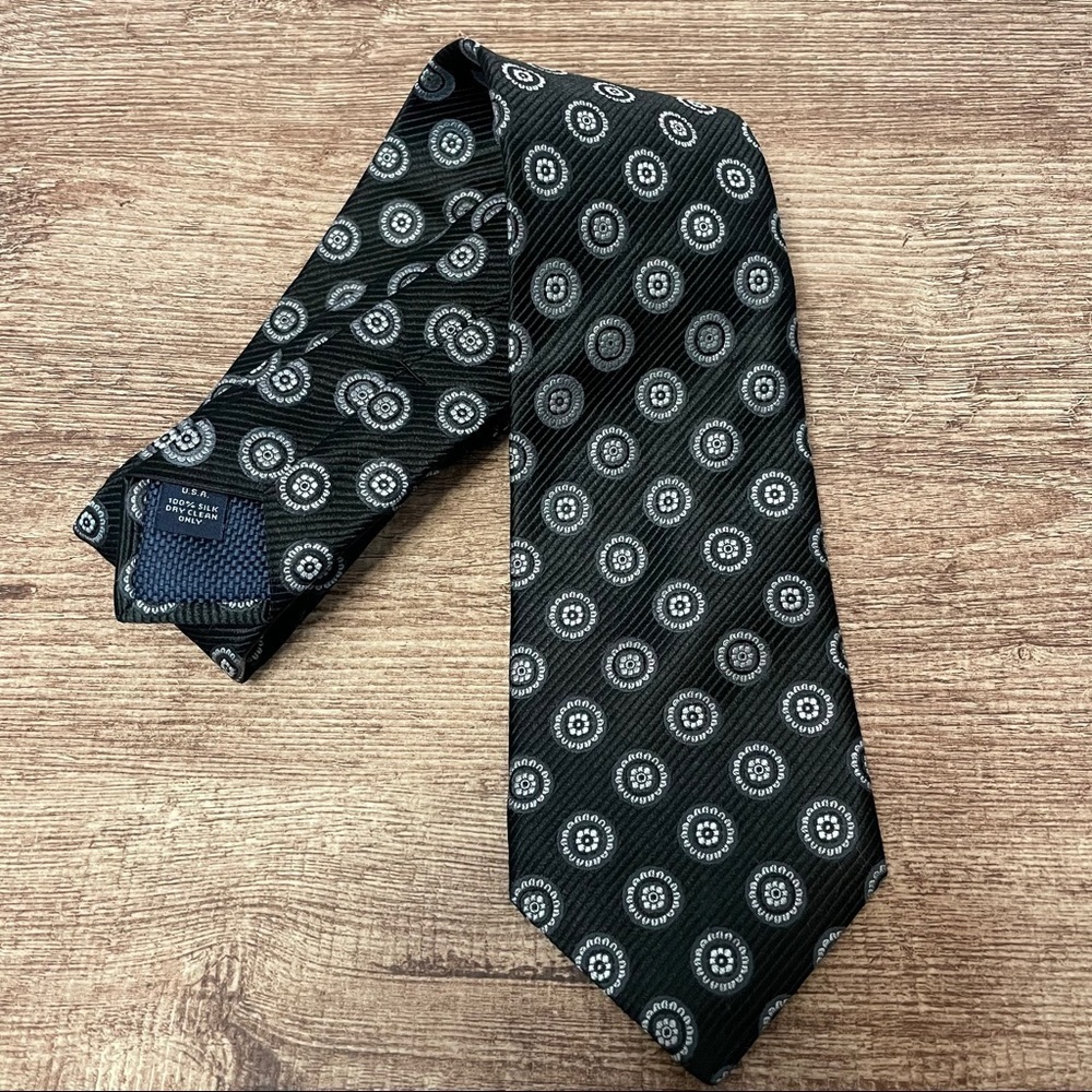 Cremieux  Printed 100% Silk Tie